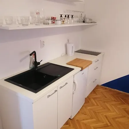 1bedroom Apartment