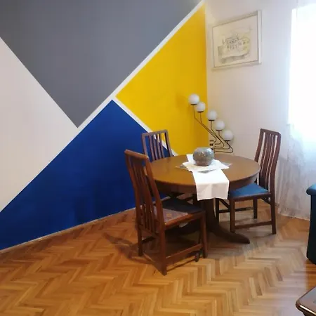 1bedroom *