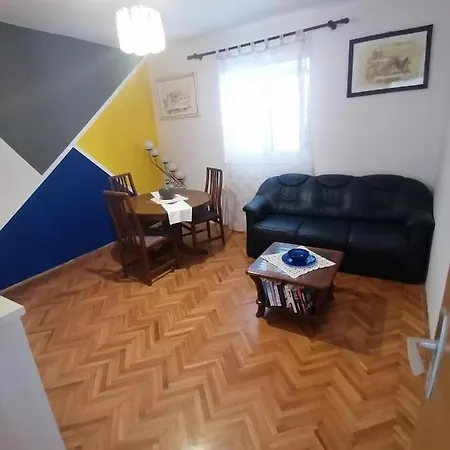 1bedroom *